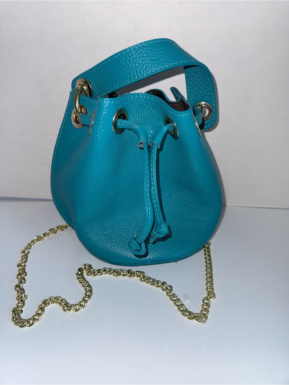 ANNA PAOLA Italian Leather turquoise gold chain mini bucket bag